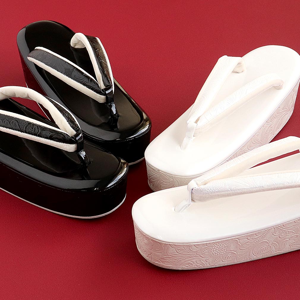 草履 成人式 振袖用 Mサイズ Lサイズ エナメル 金 銀 黒 白 唐花 紗織謹製 厚底 日本製 モダン おしゃれ 袴