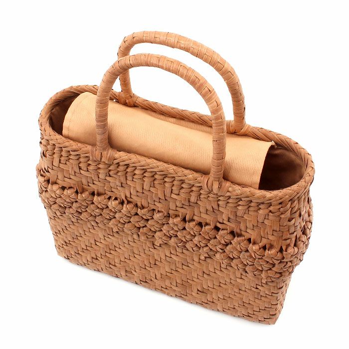 山葡萄かごバッグ山葡萄かごバッグ中国製内布あり大人カゴバッグカゴバックやまぶどう山ぶどう持ち手ハンドバッグきもの着物浴衣和装上品籠バッグかばん大きめハンドバッグレディースレディースかごバッグ夏バッグトートバッグおしゃれfs