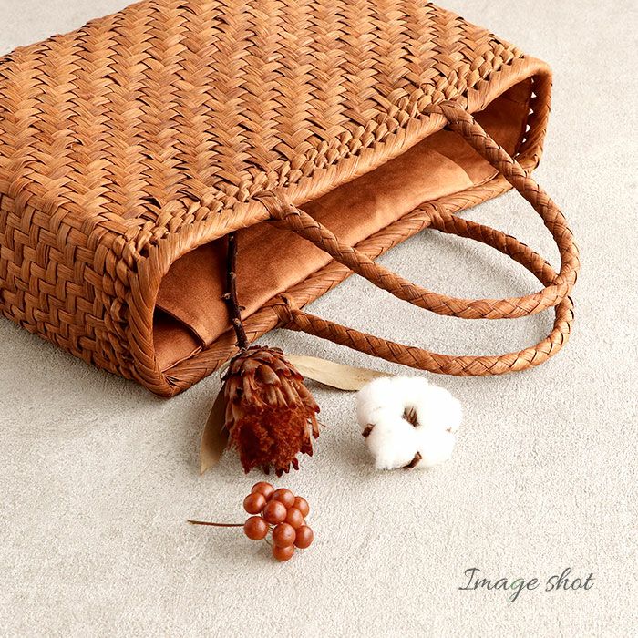 山葡萄かごバッグ山葡萄かごバッグ内布あり大人カゴバッグやまぶどう山ぶどう持ち手ハンドバッグきもの着物浴衣和装上品籠バッグかばんハンドバッグレディースナチュラル素材かごバッグ夏バッグトートバッグおしゃれfs