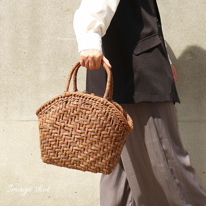 山葡萄かごバッグ山葡萄かごバッグ内布あり大人カゴバッグやまぶどう山ぶどう持ち手ハンドバッグきもの着物浴衣和装上品籠バッグかばんハンドバッグレディースナチュラル素材かごバッグ夏バッグトートバッグおしゃれfs