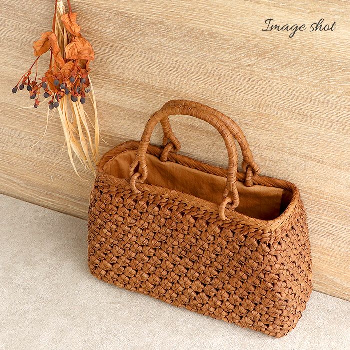 山葡萄かごバッグ山葡萄かごバッグ内布あり梯型六角花編み大人ブラウンカゴバッグやまぶどう山ぶどう持ち手ハンドバッグきもの着物浴衣和装上品籠バッグかばんレディースナチュラル素材かごバッグ夏バッグトートバッグおしゃれfs