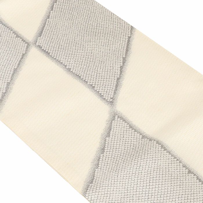 小紋紬色無地御召などのお着物にすぐ使えるお仕立て上がり九寸名古屋帯。春秋冬袷単衣の時期のお着物のお締めいただけます。