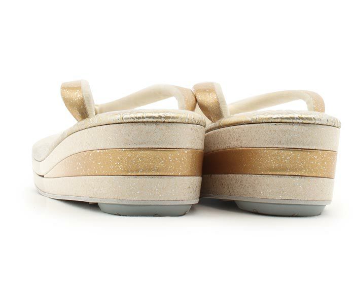 草履留袖用訪問着用レディースLサイズシャンパンゴールド金エナメル型押し花柄金銀たたき2の3枚芯日本製優花緒痛くない歩きやすい女性黒留袖色留袖礼装用フォーマル結婚式ぞうり草履着物草履単品草履だけ単品fs