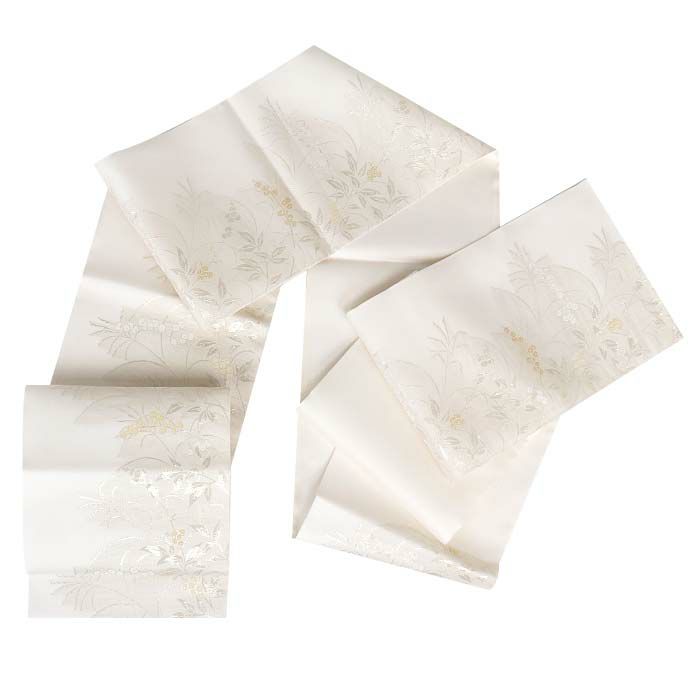 結婚式の黒留袖色留袖や訪問着に合わせたい仕立て上がり袋帯。入学式やお宮参り七五三参り等お子様の行事の礼装にも最適。フォーマルな着物を上品に装う袋帯。