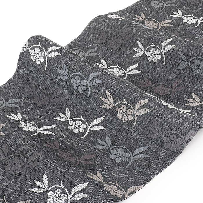 結婚式の黒留袖色留袖や訪問着に合わせたい仕立て上がり袋帯。入学式やお宮参り七五三参り等お子様の行事の礼装にも最適。フォーマルな着物を上品に装う袋帯。