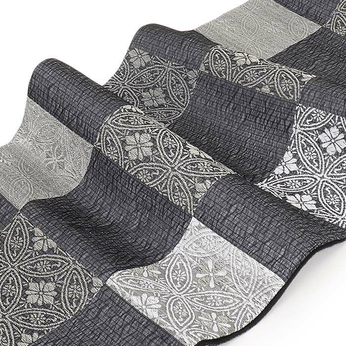 結婚式の黒留袖色留袖や訪問着に合わせたい仕立て上がり袋帯。入学式やお宮参り七五三参り等お子様の行事の礼装にも最適。フォーマルな着物を上品に装う袋帯。