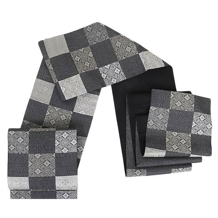 結婚式の黒留袖色留袖や訪問着に合わせたい仕立て上がり袋帯。入学式やお宮参り七五三参り等お子様の行事の礼装にも最適。フォーマルな着物を上品に装う袋帯。