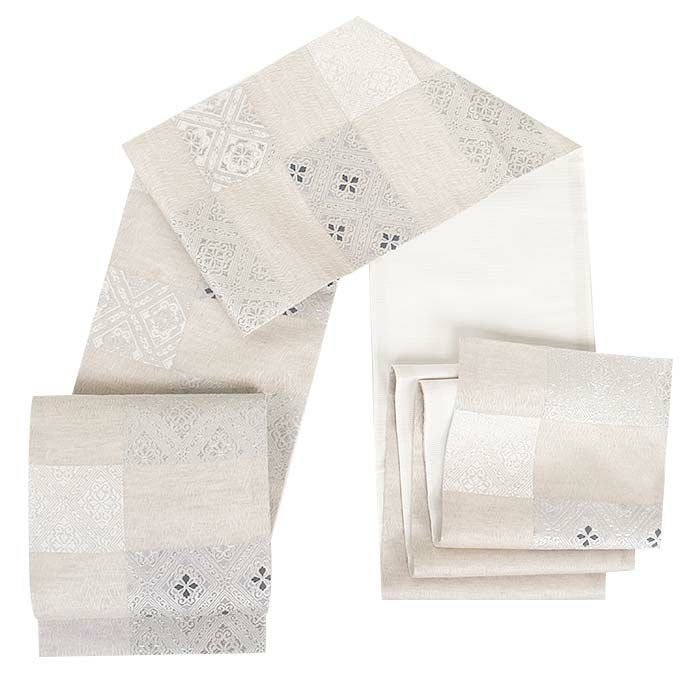 結婚式の黒留袖色留袖や訪問着に合わせたい仕立て上がり袋帯。入学式やお宮参り七五三参り等お子様の行事の礼装にも最適。フォーマルな着物を上品に装う袋帯。