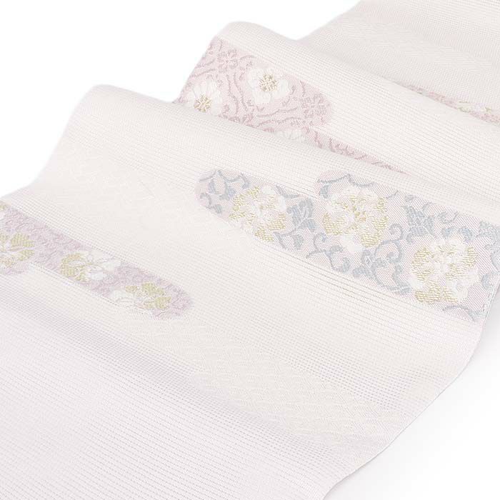 結婚式の黒留袖色留袖や訪問着に合わせたい仕立て上がり袋帯。入学式やお宮参り七五三参り等お子様の行事の礼装にも最適。フォーマルな着物を上品に装う袋帯。