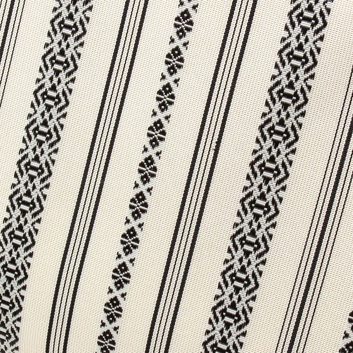 お洒落バッグ普段用華三彩博多織博多絹白黒献上柄日本製春夏秋トートフラップベロ付きマグネット付き仕切りおしゃれ伝統工芸品カジュアル用小紋紬色無地御召博多織バッグ和装バックきものばっぐ鞄大人上品レディースfs