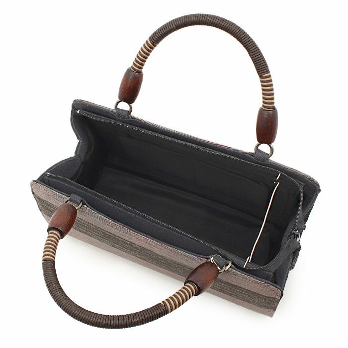 華三彩紬を使用したカジュアルバッグ使いやすい内ポケットやファスナー付き仕切りあり大人上品な逸品