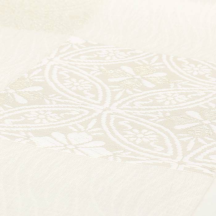 結婚式の黒留袖色留袖や訪問着に合わせたい仕立て上がり袋帯。入学式やお宮参り七五三参り等お子様の行事の礼装にも最適。フォーマルな着物を上品に装う袋帯。