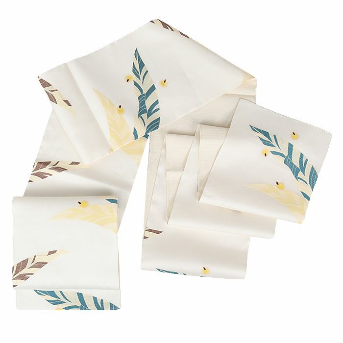 結婚式の黒留袖色留袖や訪問着に合わせたい仕立て上がり袋帯。入学式やお宮参り七五三参り等お子様の行事の礼装にも最適。フォーマルな着物を上品に装う袋帯。