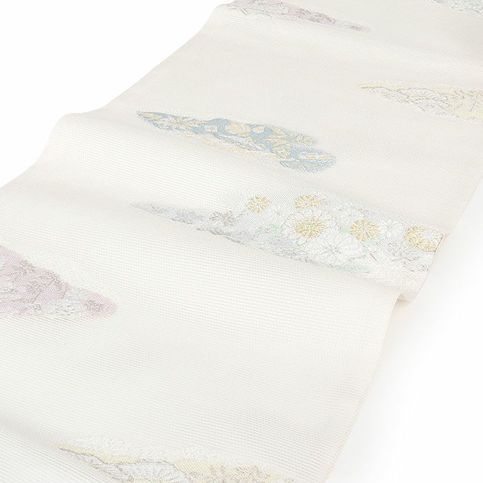 結婚式の黒留袖色留袖や訪問着に合わせたい仕立て上がり袋帯。入学式やお宮参り七五三参り等お子様の行事の礼装にも最適。フォーマルな着物を上品に装う袋帯。