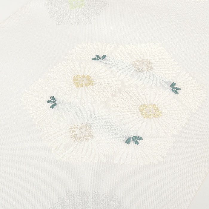 結婚式の黒留袖色留袖や訪問着に合わせたい仕立て上がり袋帯。入学式やお宮参り七五三参り等お子様の行事の礼装にも最適。フォーマルな着物を上品に装う袋帯。