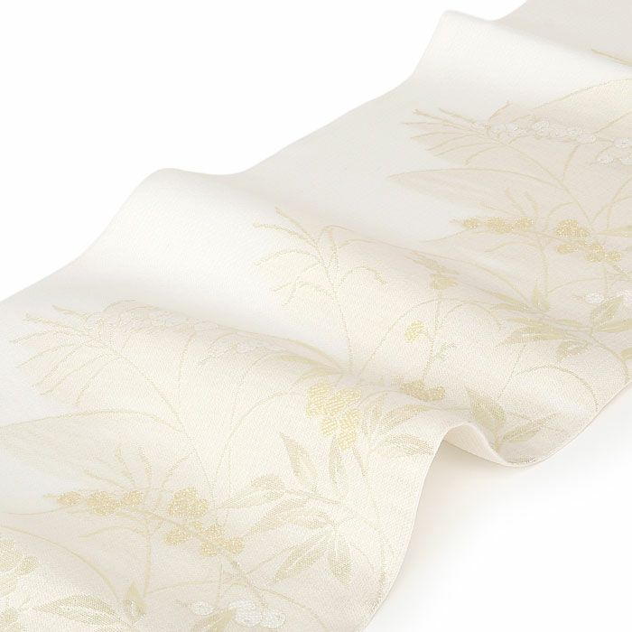 結婚式の黒留袖色留袖や訪問着に合わせたい仕立て上がり袋帯。入学式やお宮参り七五三参り等お子様の行事の礼装にも最適。フォーマルな着物を上品に装う袋帯。