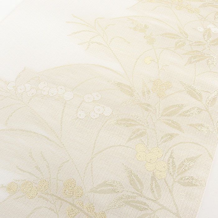 結婚式の黒留袖色留袖や訪問着に合わせたい仕立て上がり袋帯。入学式やお宮参り七五三参り等お子様の行事の礼装にも最適。フォーマルな着物を上品に装う袋帯。