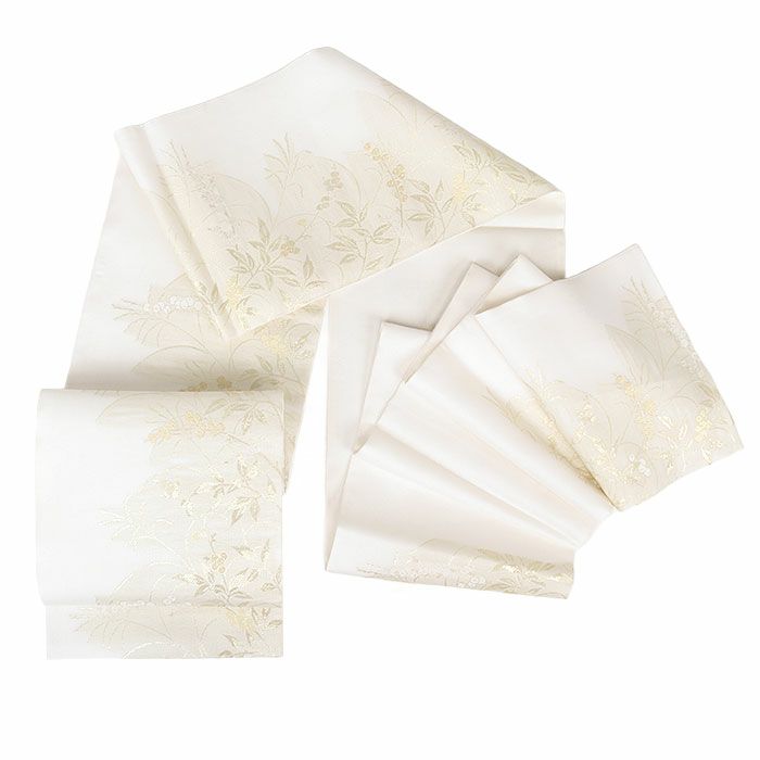 結婚式の黒留袖色留袖や訪問着に合わせたい仕立て上がり袋帯。入学式やお宮参り七五三参り等お子様の行事の礼装にも最適。フォーマルな着物を上品に装う袋帯。