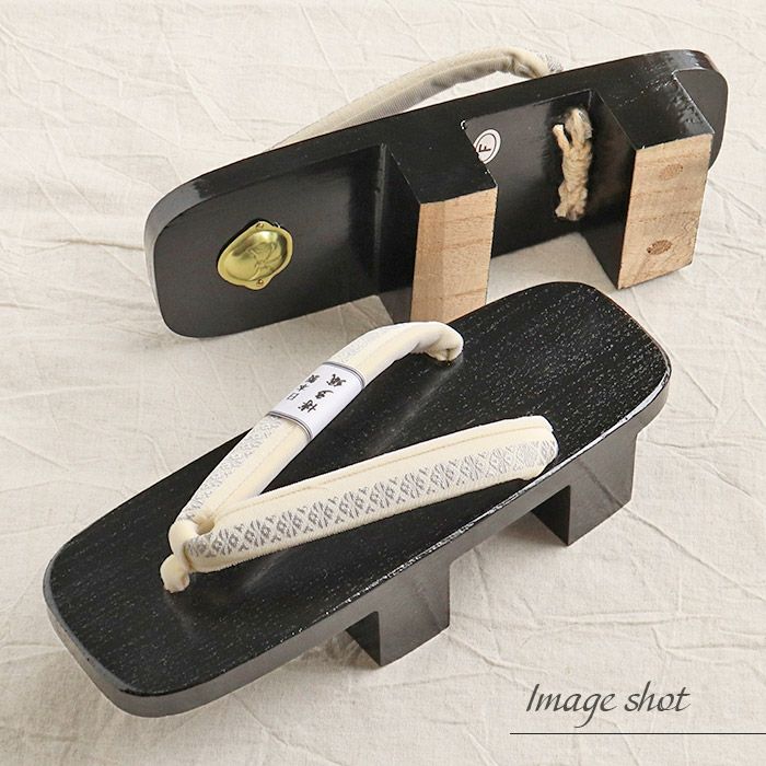 下駄レディース浴衣用ゆかた用フリーサイズLサイズ木目黒台黒塗下駄黒金茶灰グレーブラック桐下駄博多織花緒二枚歯高級桐下駄日本製痛くない歩きやすい塗り下駄シック古典おしゃれモダン普段普段履き女性女性用げた残暑