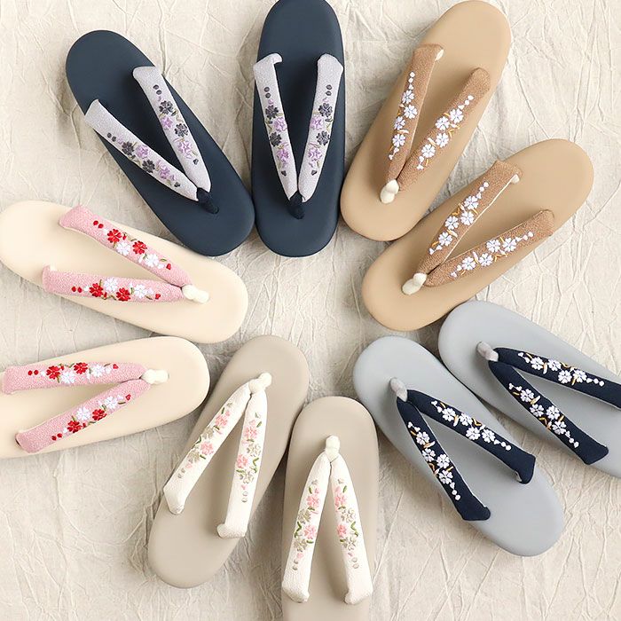 草履レディース普段用カジュアル草履ウレタン草履Fサイズフリーサイズクリームグレージュブラウングレーネイビー全5色キステオリジナルKissteオリジナル花刺繍刺繍鼻緒痛くない歩きやすい女性用ぞうり小紋紬色無地草履着物単品お洒落FreeML