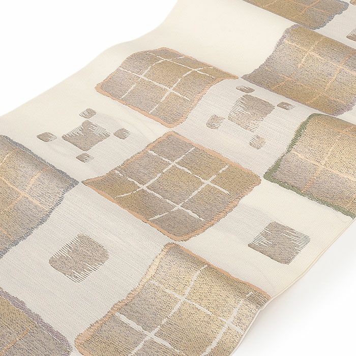 小紋紬色無地御召などのお着物にすぐ使えるお仕立て上がり九寸名古屋帯。春秋冬袷単衣の時期のお着物のお締めいただけます。