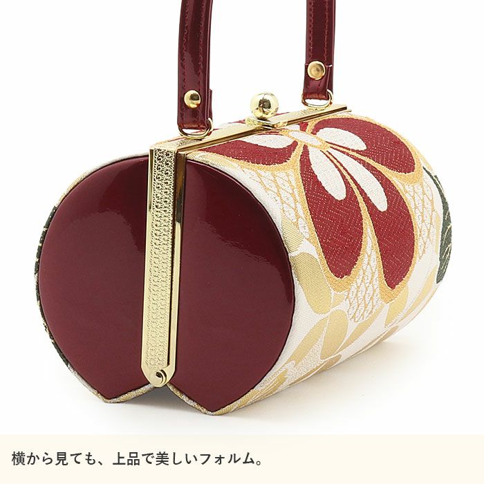 成人式や結婚式の華やかな振袖に合わせたい草履バッグセット。痛くなくて歩きやすい、初めての方にも安心の履き心地。こだわりの草履とバッグで上品な振袖コーディネートを演出。