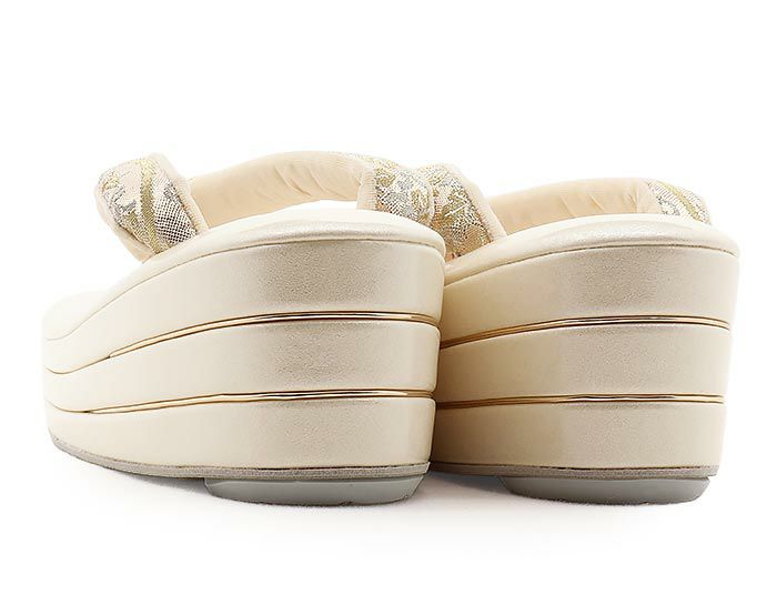 草履留袖用訪問着用レディース紗織沙織Mサイズクリームゴールド立涌花文合皮3枚芯かかと高め日本製痛くない歩きやすい女性黒留袖色留袖礼装用フォーマル結婚式ぞうり草履着物草履単品草履だけ