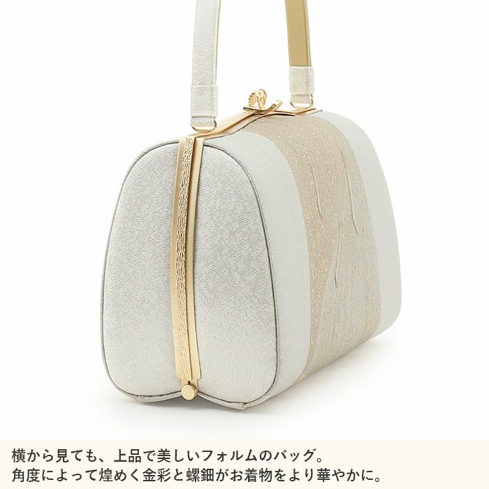 結婚式の黒留袖色留袖や訪問着に合わせたい草履バッグセット。痛くなくて歩きやすい、初めての方にも安心の履き心地。こだわりの草履とバッグで上品な着物姿を演出できます。